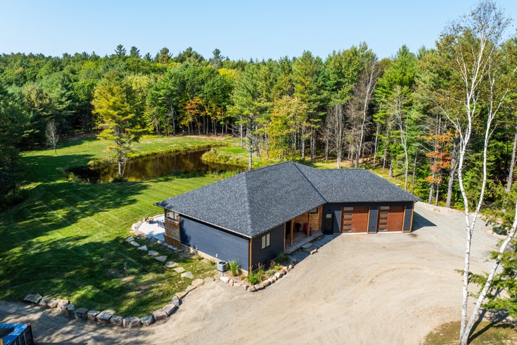 1088 GOLDEN BEACH Road, Bracebridge, Ontario P1L 1W8 - Bracebridge Single Family, 3 Bedrooms 