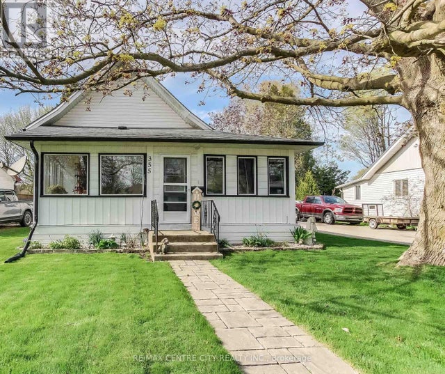 355 WARREN STREET - Central Elgin (port Stanley) House for Sale, 2 Bedrooms (X12137230)