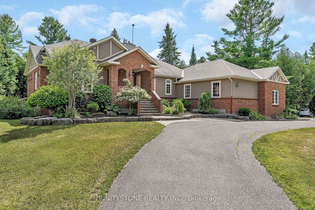 36 Sawgrass Circle - 8207 - Remainder of Stittsville & Area Detached for Sale, 4 Bedrooms (X12440430)