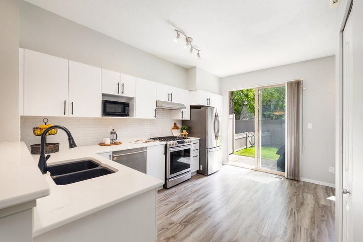 71 - 15152 62a Avenue - Sullivan Station Townhouse, 3 Bedrooms (R3016043)