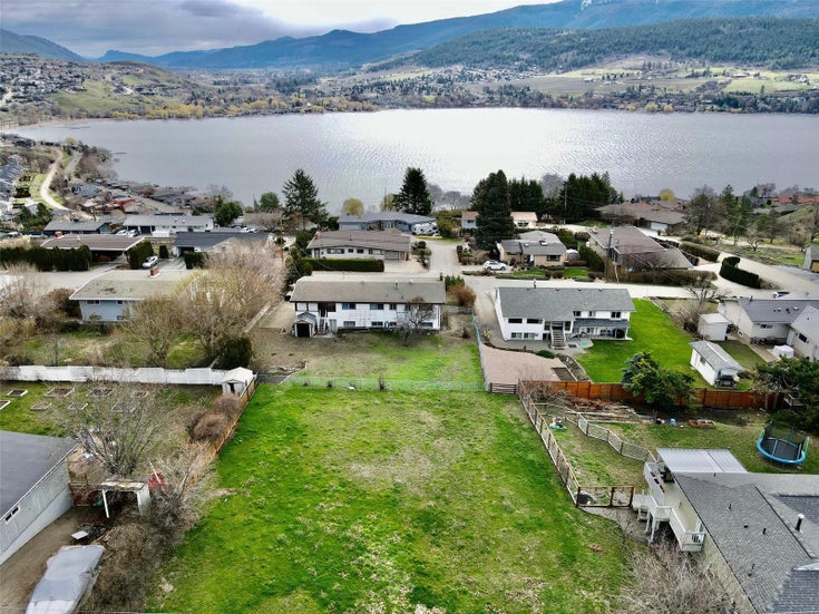 8609 Lakeview Drive, - Coldstream No Building for sale(10274058)