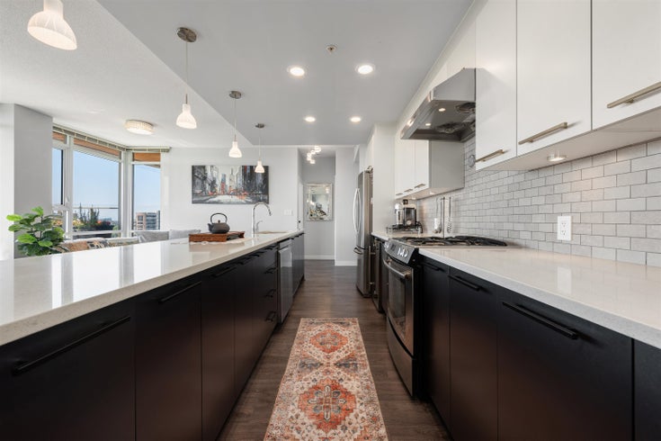 1803 - 8333 Anderson Road - Brighouse Apartment/Condo, 2 Bedrooms (R3027679)
