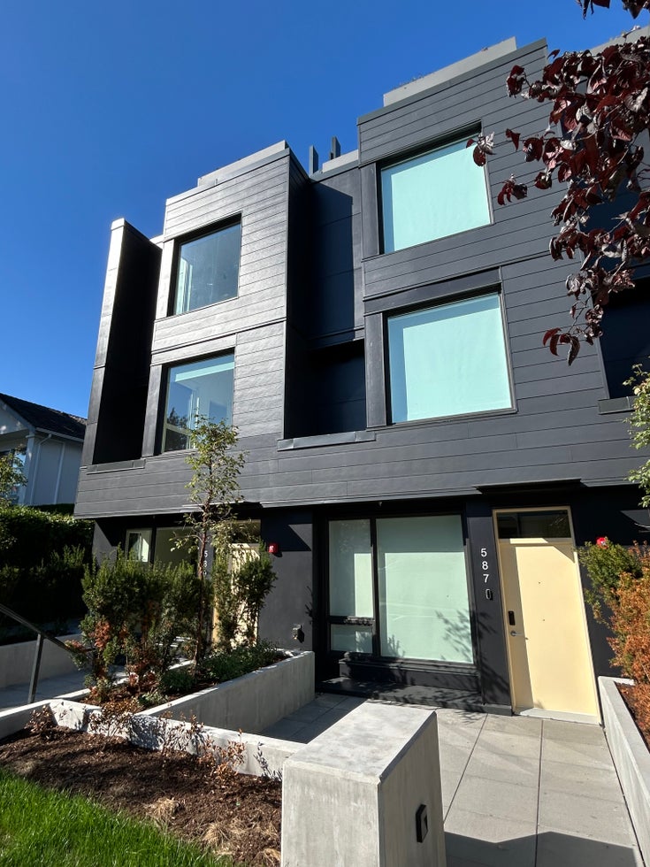 587 West 26th Avenue - Cambie Townhouse, 4 Bedrooms 