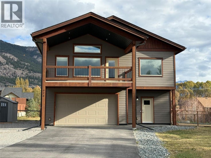 974 SWANSEA VIEW Road - Windermere House for Sale, 3 Bedrooms (10365991)