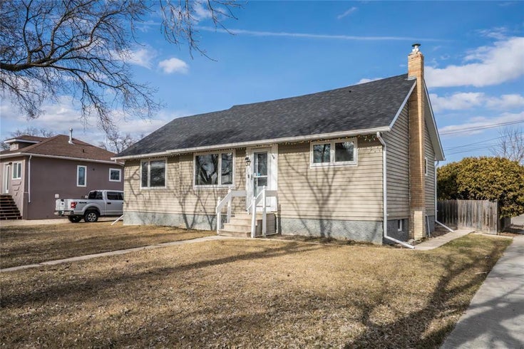 37 St Elmo Road - Winnipeg House for Sale, 3 Bedrooms (202507549)