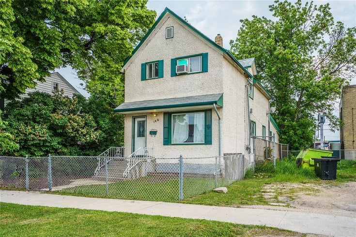 140 Barber Street - Winnipeg Duplex for Sale, 5 Bedrooms (202514189)