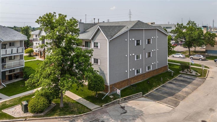 5207 130 Plaza Drive - Winnipeg Apartment for Sale, 3 Bedrooms (202514084)