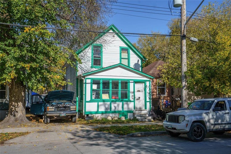 425 PACIFIC Avenue - Winnipeg House for Sale, 5 Bedrooms (202525780)