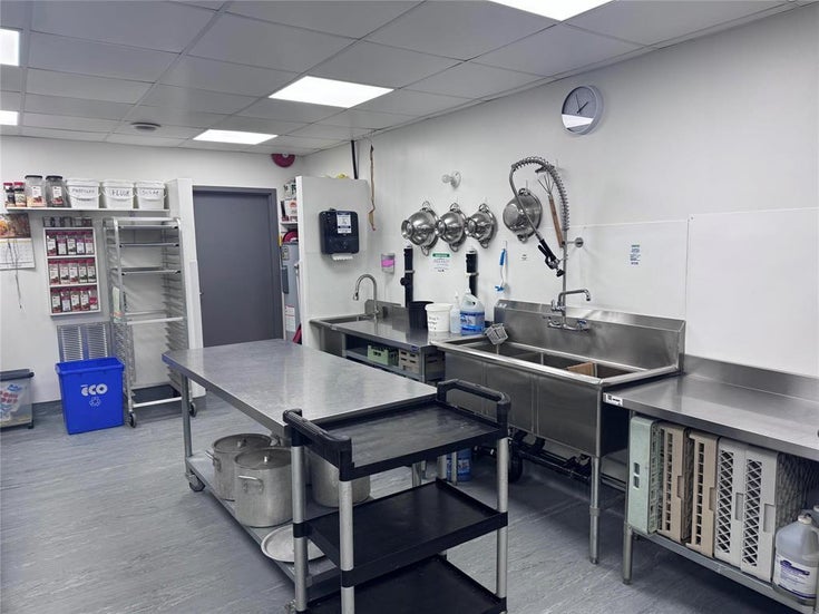 B 525 Park Avenue - Beausejour Commercial Mix for Sale(202526792)