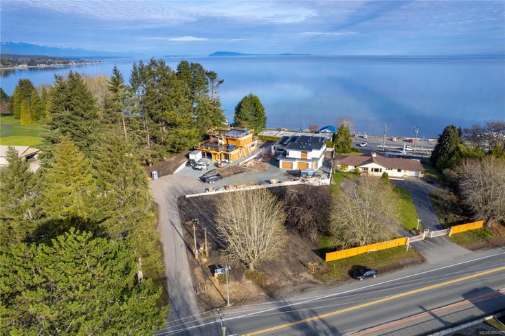 Lot 2 Memorial Ave - PQ Qualicum Beach Land for Sale(985117)