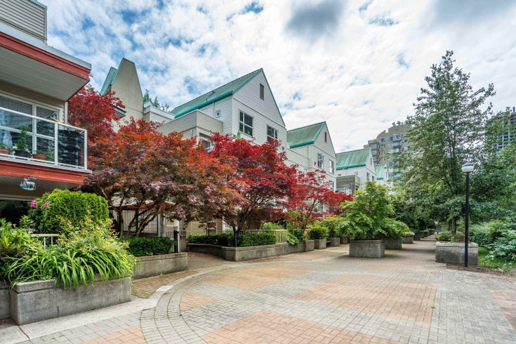 B204 - 9866 Whalley Boulevard - Whalley Apartment/Condo, 2 Bedrooms (R3023938)