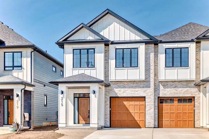 215 Greenwich Drive NW - Greenwood/Greenbriar Semi Detached (Half Duplex) for Sale, 3 Bedrooms (A2227891)