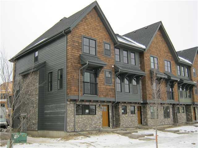 334 Ascot Circle Sw - Aspen Woods Row/Townhouse, 2 Bedrooms (C3548362)