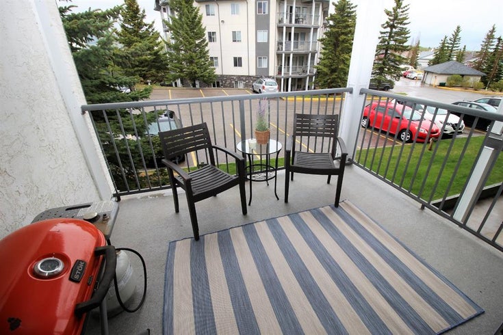 33 Arbour Grove Close Nw Unit#303 - Arbour Lake Condominium Apartment, 2 Bedrooms (A1112078)