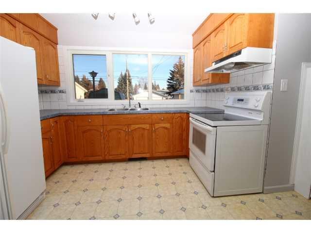 6018 37 Street Sw - Lakeview Semi Detached (Half Duplex) for sale, 3 Bedrooms (C3646180)