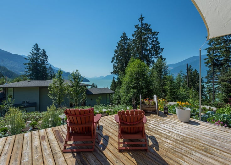 679 Copper Drive - Britannia Beach Single Family Residence for Sale, 4 Bedrooms (R2987884)