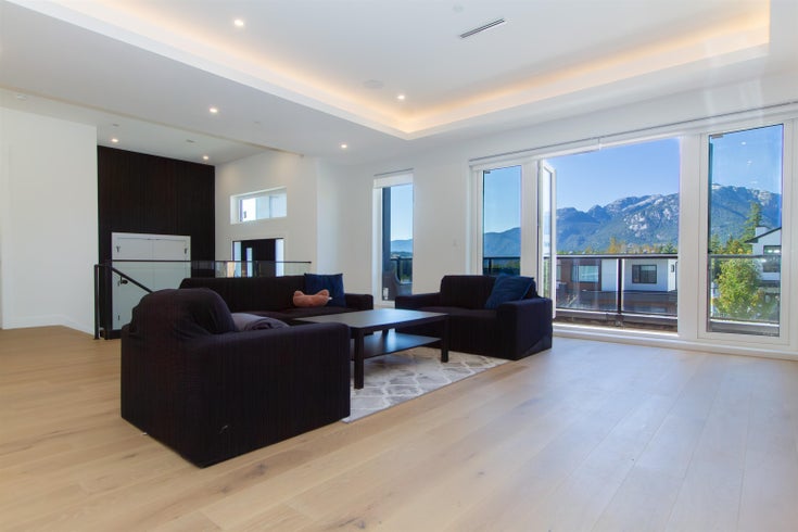 8 - 3385 Mamquam Road - University Highlands Single Family Residence for Sale, 7 Bedrooms (R2996929)