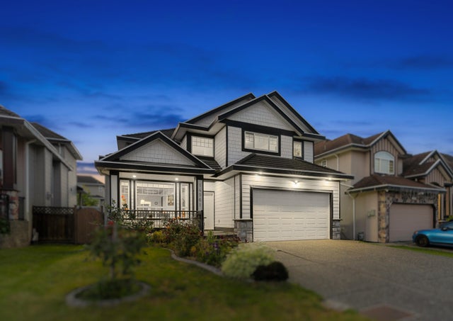 14961 69 AVENUE - East Newton House/Single Family for Sale, 9 Bedrooms (R2972374)