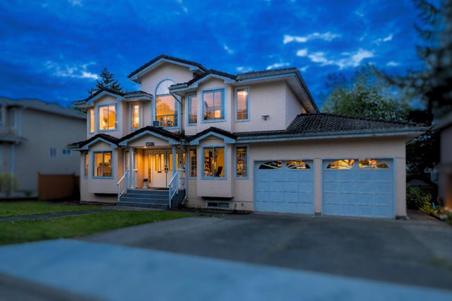 7336 16th Avenue - Edmonds BE Single Family Residence for Sale, 8 Bedrooms (R3002636)