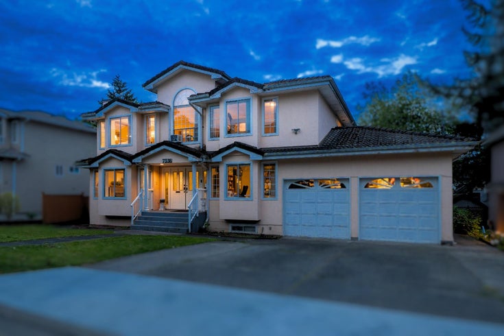 7336 16th Avenue - Edmonds BE Single Family Residence for Sale, 8 Bedrooms (R3002636)