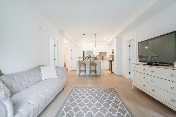 409 - 3480 146a Street - King George Corridor Apartment/Condo for Sale, 2 Bedrooms (R2988380)