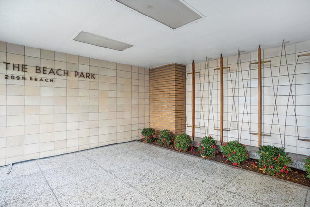 304 2095 BEACH AVENUE - West End VW Apartment/Condo for sale, 2 Bedrooms (R2946229)