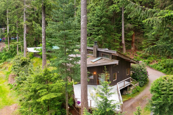 564 Cowan Road - Bowen Island Single Family Residence for Sale, 5 Bedrooms (R3011523)