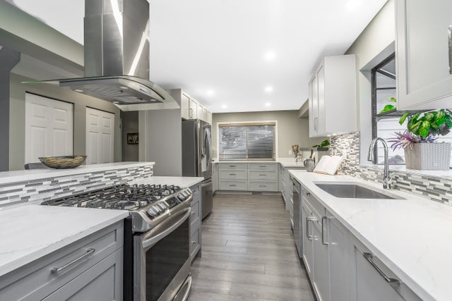 13042 62 Avenue - Panorama Ridge Single Family Residence for Sale, 3 Bedrooms (R3011277)