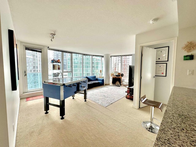 1803 788 HAMILTON STREET - Downtown VW Apartment/Condo for sale, 2 Bedrooms (R2846961)