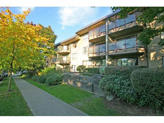 105 2150 Brunswick Street - Mount Pleasant VE Apartment/Condo, 1 Bedroom (V884597)