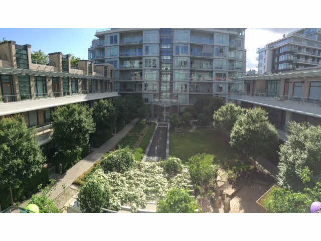 508 77 Walter Hardwick Avenue - False Creek Apartment/Condo, 1 Bedroom (V1064007)