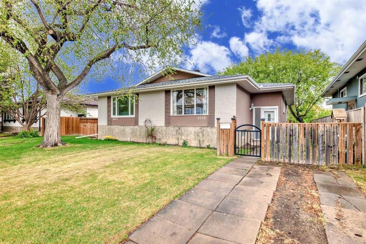 1019 Canfield Crescent SW - Canyon Meadows Semi Detached (Half Duplex) for Sale, 4 Bedrooms (A2220994)