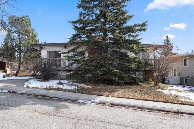 73 & 75 Dalton Bay NW - Dalhousie Full Duplex for Sale, 8 Bedrooms (A2200189)