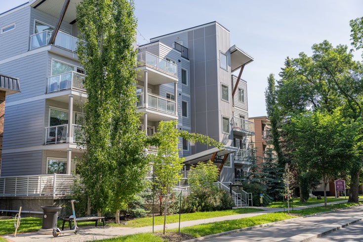 305 10030 83 Ave  - Strathcona Lowrise Apartment