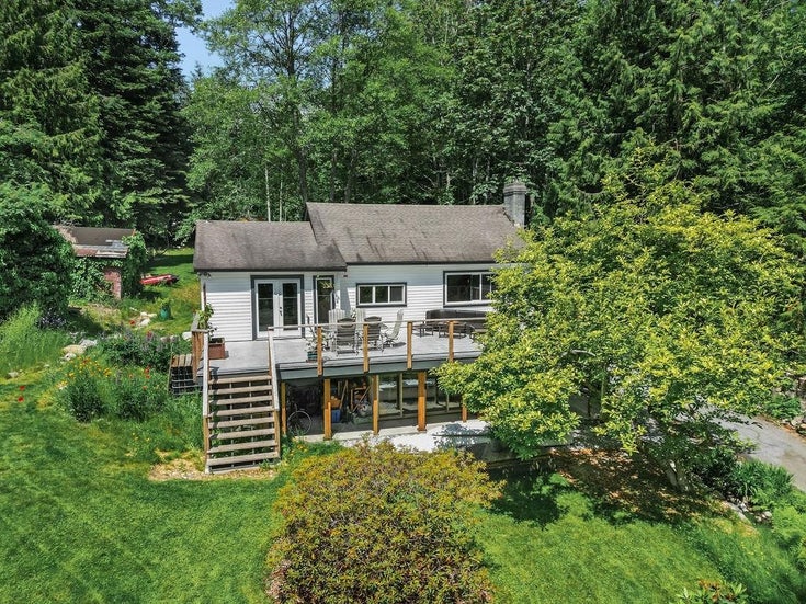 946 GOWER POINT ROAD - Gibsons & Area House/Single Family for sale, 4 Bedrooms (R2894688)