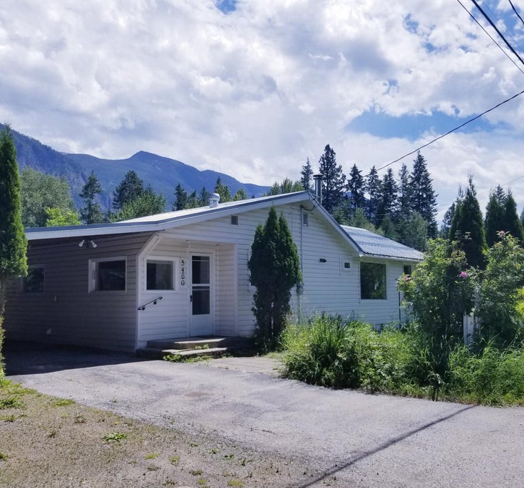 5460 WHIMSTER ROAD - Lister, 2 Bedrooms (2452758)