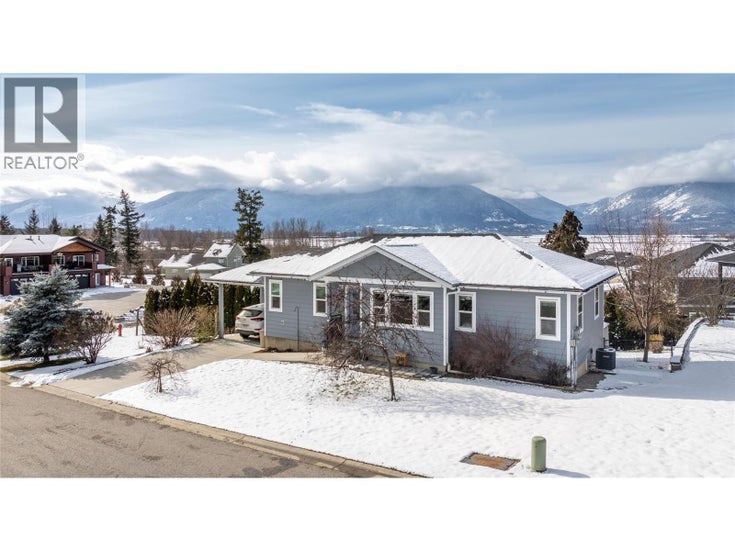 801 Hawkview Drive - Creston House for Sale, 2 Bedrooms (10376706)