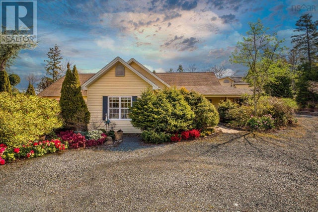 23 GREBE Avenue - Timberlea House for Sale, 4 Bedrooms (202508591)