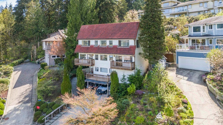 15 Noble Court - Port Moody Centre Single Family Residence for Sale, 6 Bedrooms (R3043956)
