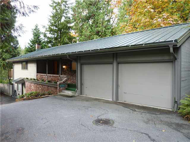 2881 Capilano Road - Capilano NV Townhouse, 2 Bedrooms (V984532)