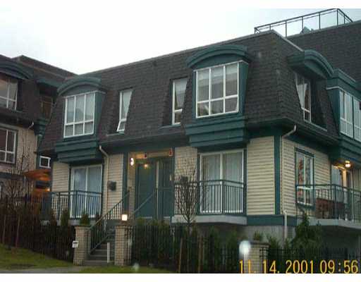 # 11 288 ST DAVIDS AV - Lower Lonsdale Townhouse for sale, 2 Bedrooms (V372588)