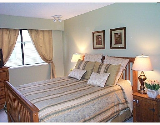 # 203 264 W 2ND ST - Lower Lonsdale Apartment/Condo for sale, 2 Bedrooms (V673735)