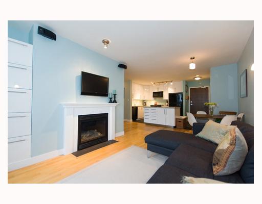 # 1214 175 W 1ST ST - Lower Lonsdale Apartment/Condo for sale, 2 Bedrooms (V798000)