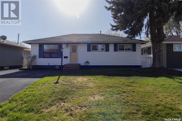 1606 Grosvenor AVENUE - Saskatoon House for Sale, 5 Bedrooms (SK004932)