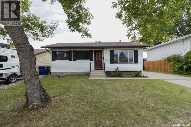 118 Stacey CRESCENT - Saskatoon House for Sale, 4 Bedrooms (SK012336)