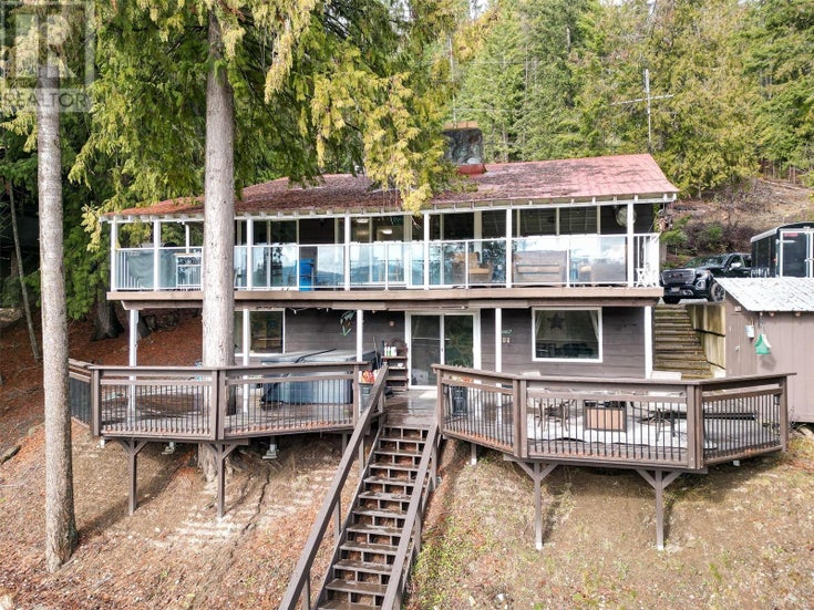 7796 Columbia Drive - Anglemont House for Sale, 3 Bedrooms (10339440)