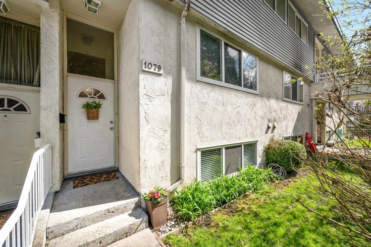 1079 Cecile Drive - College Park PM Townhouse for Sale, 3 Bedrooms (R2987846)