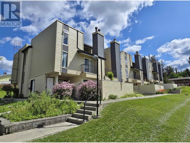 22 800 N 2ND AVENUE - Williams Lake Row / Townhouse for Sale, 2 Bedrooms (R3010673)