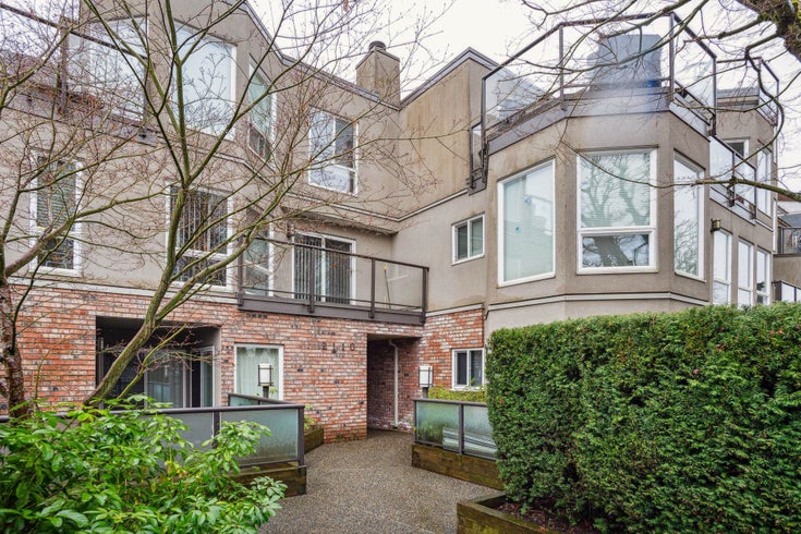 201 - 2110 Cornwall Avenue - Kitsilano Apartment/Condo, 1 Bedroom (R2981914)