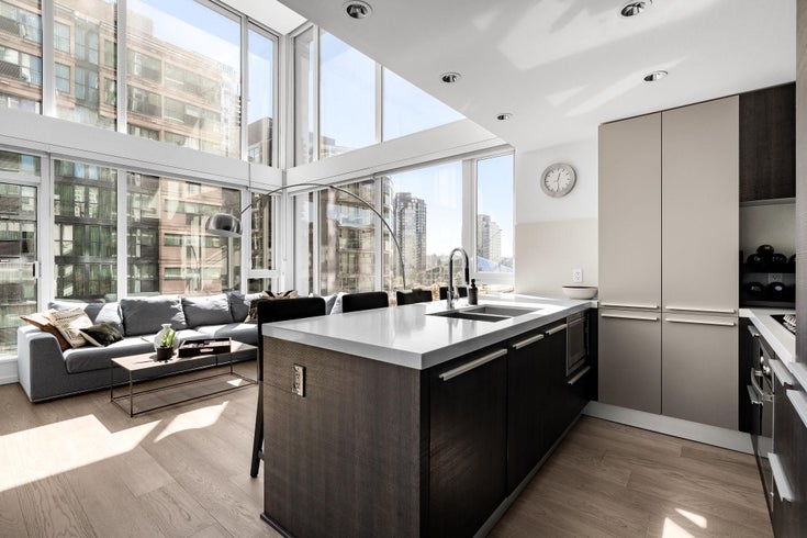 607 - 1351 Continental Street - Downtown VW Apartment/Condo for Sale, 1 Bedroom (R3023859)